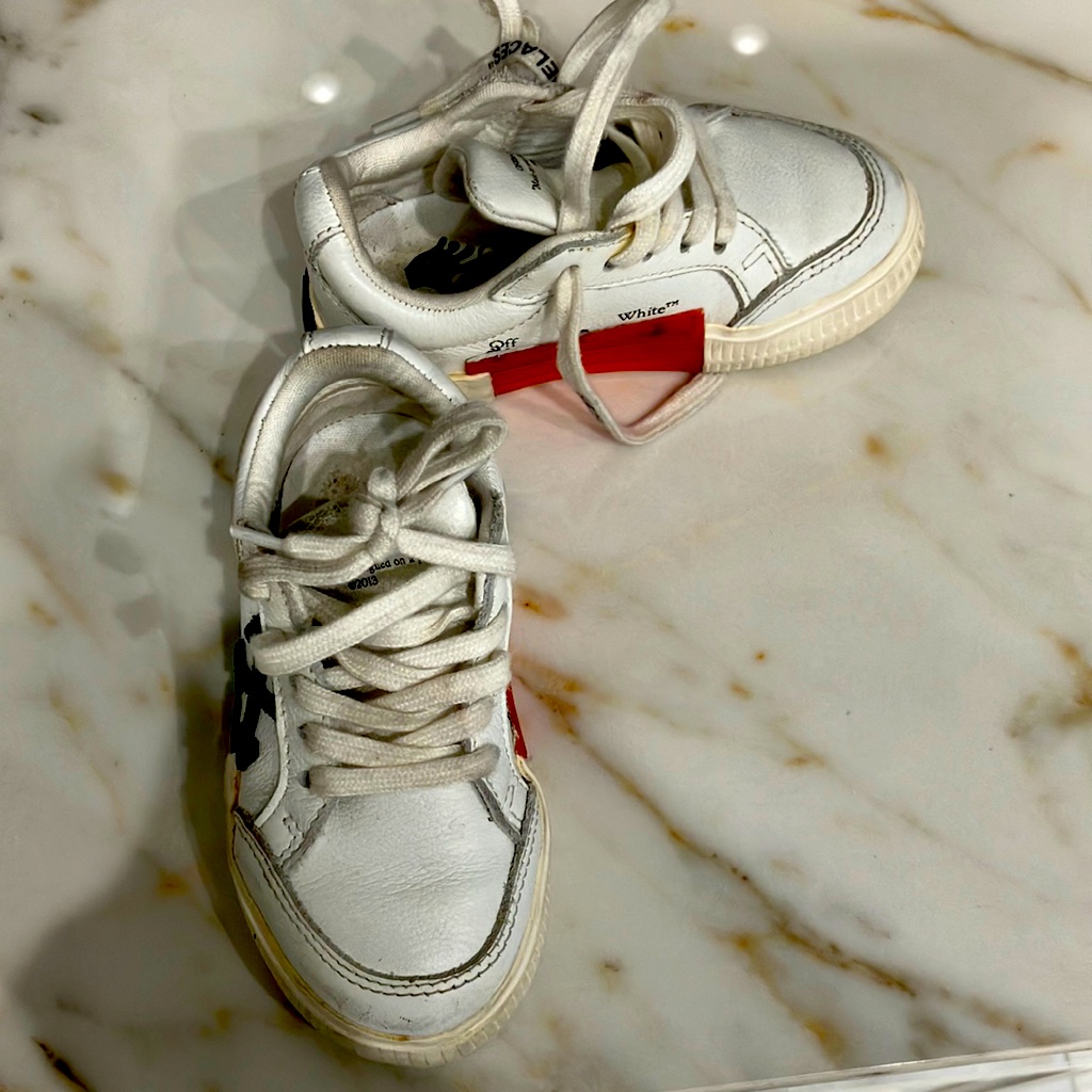 Off White
